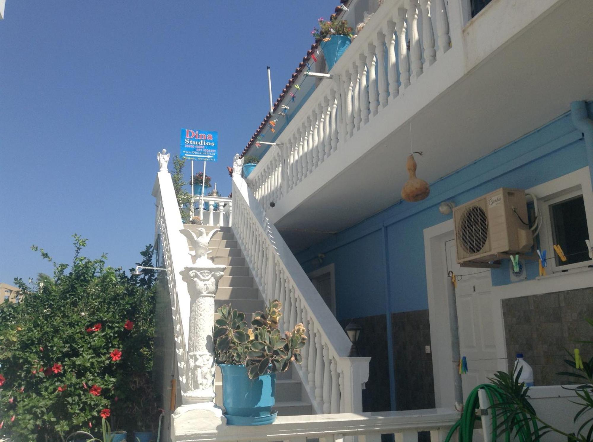Dina Studios Kalamákion المظهر الخارجي الصورة